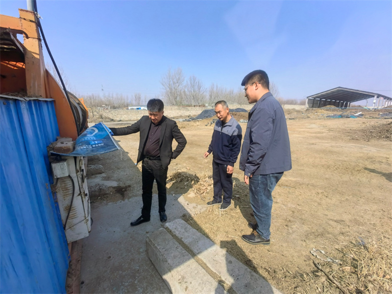 参观考察劲牛集团“农牧业资源再利用”项目基地